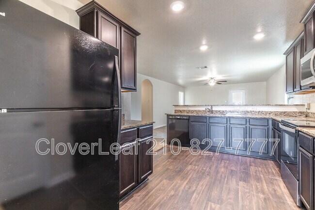 Building Photo - 15266 Snug Harbor Way