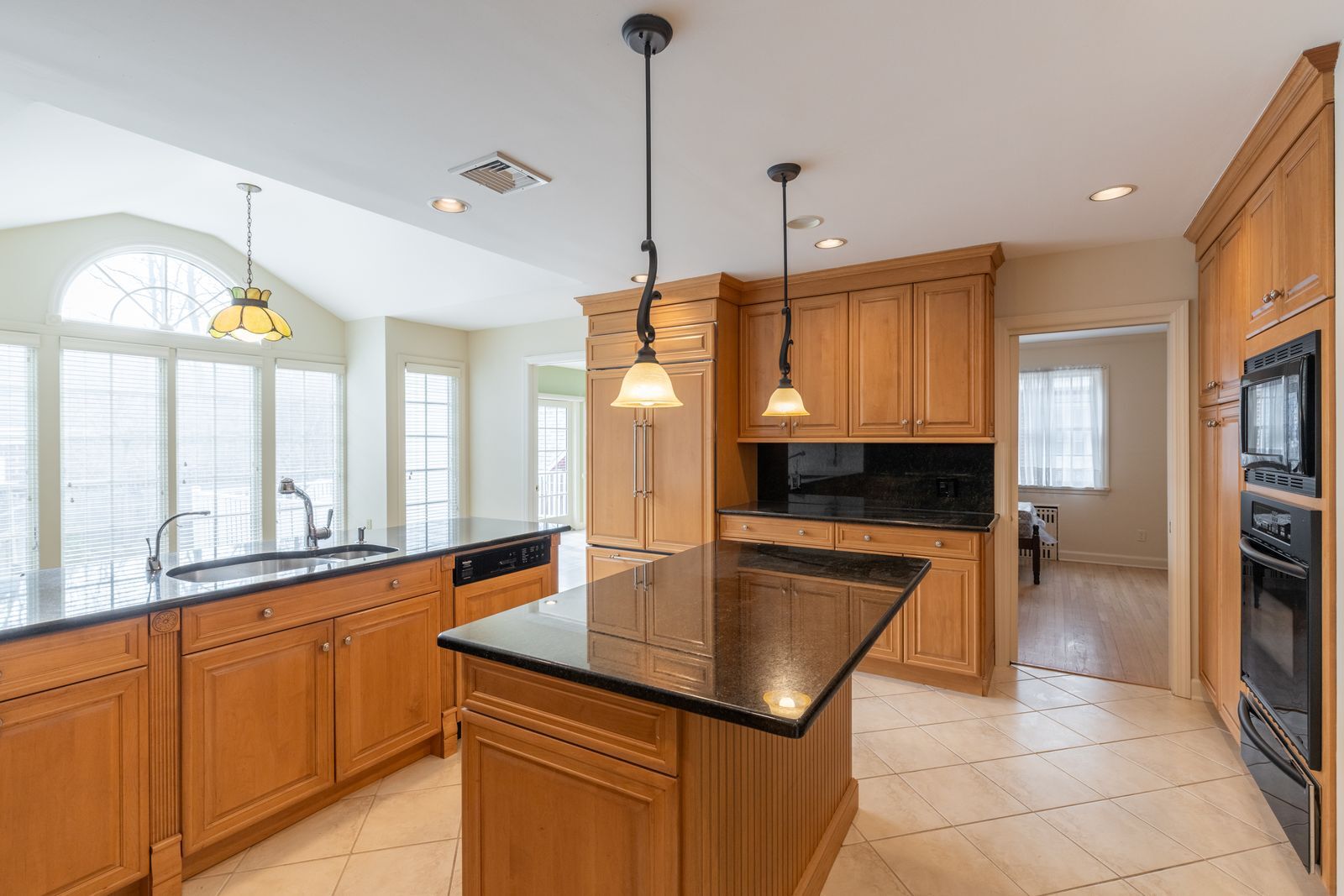 Building Photo - 42 Jefferson Ave