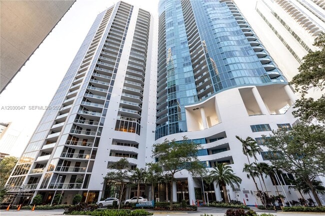 Building Photo - 333 Las Olas Way