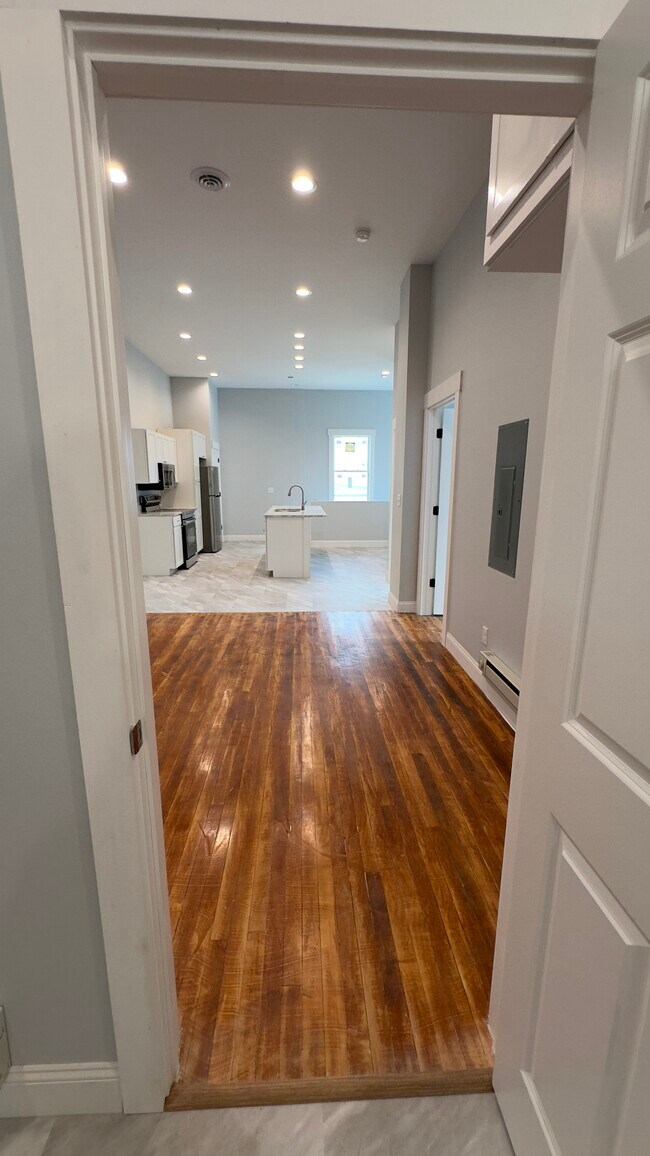 Building Photo - Downtown Rental Units