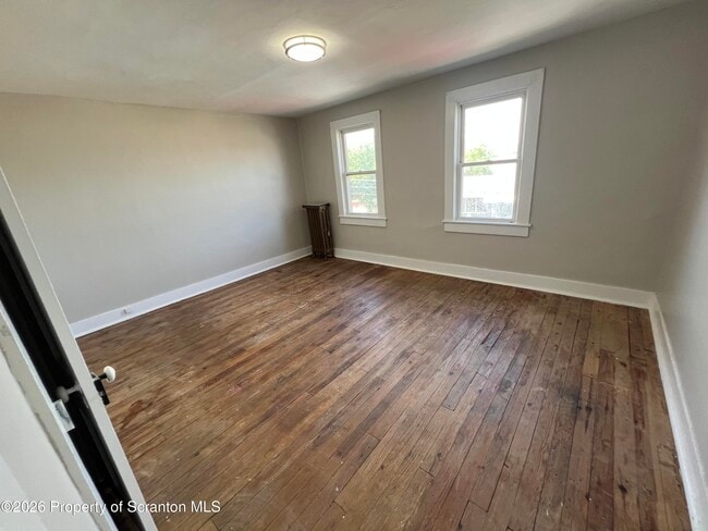 Building Photo - 1131 W Locust St
