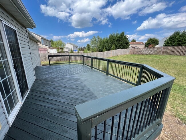 back deck - 11810 White Pine Dr