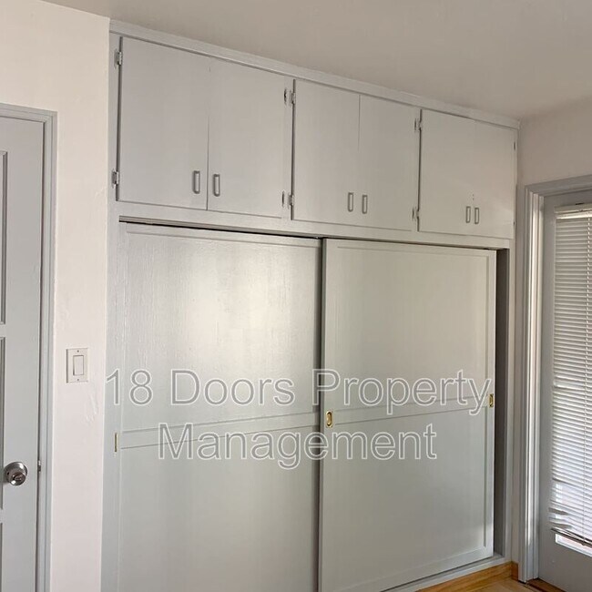 Building Photo - 5167 Tipton St