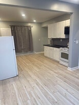 Building Photo - 4440 Freer St