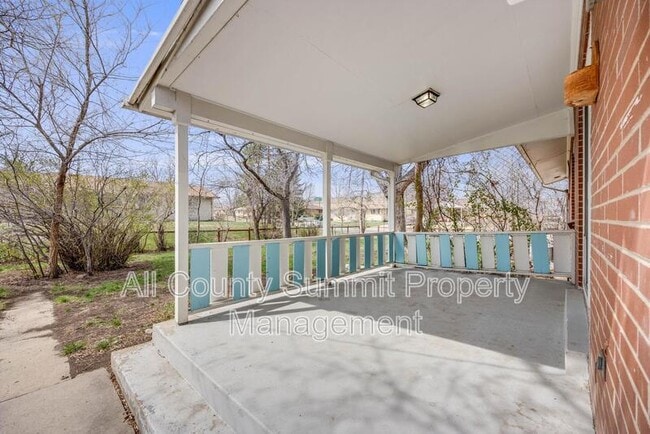 Building Photo - 2299 Zinnia Way