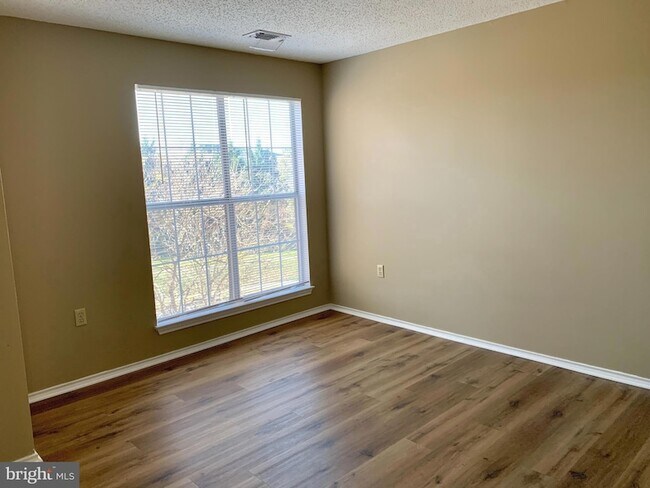 Building Photo - 21033 Timber Ridge Terrace