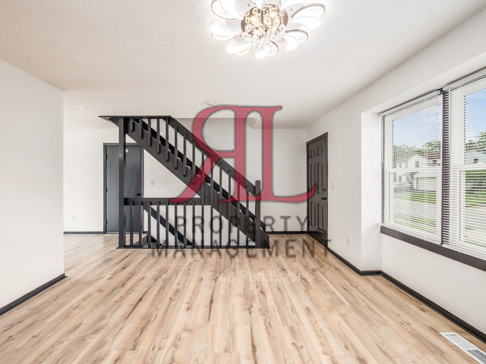 Building Photo - 5932 Waterview Dr