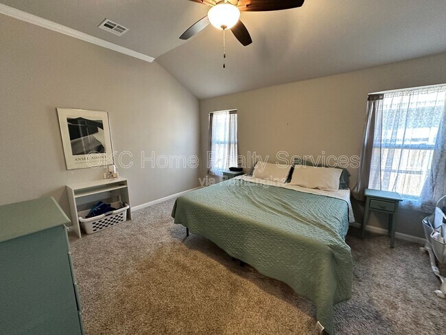 Building Photo - 7724 Windstone Dr