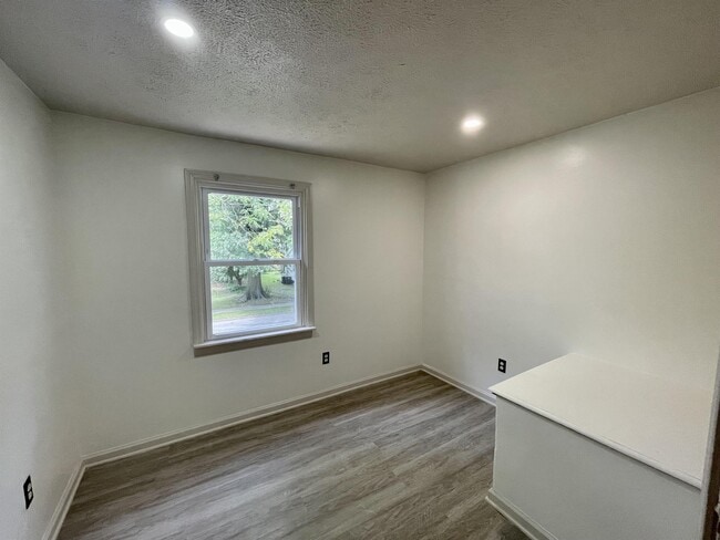 Building Photo - 1079 Orlando Ave