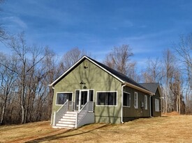 Building Photo - 7143 Hesperides Dr