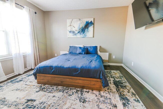 Building Photo - Fort Harrison State Park 4Bed Spacious Retreat