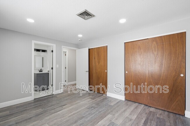 Building Photo - 1433 Ellison Ln