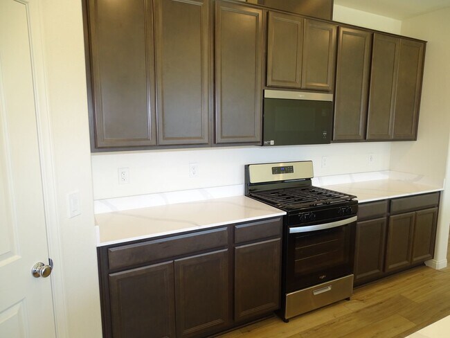 Building Photo - 2929 Gallarate Dr
