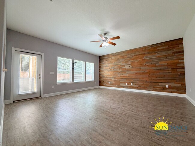 Building Photo - 8565 Holley Hills Cir