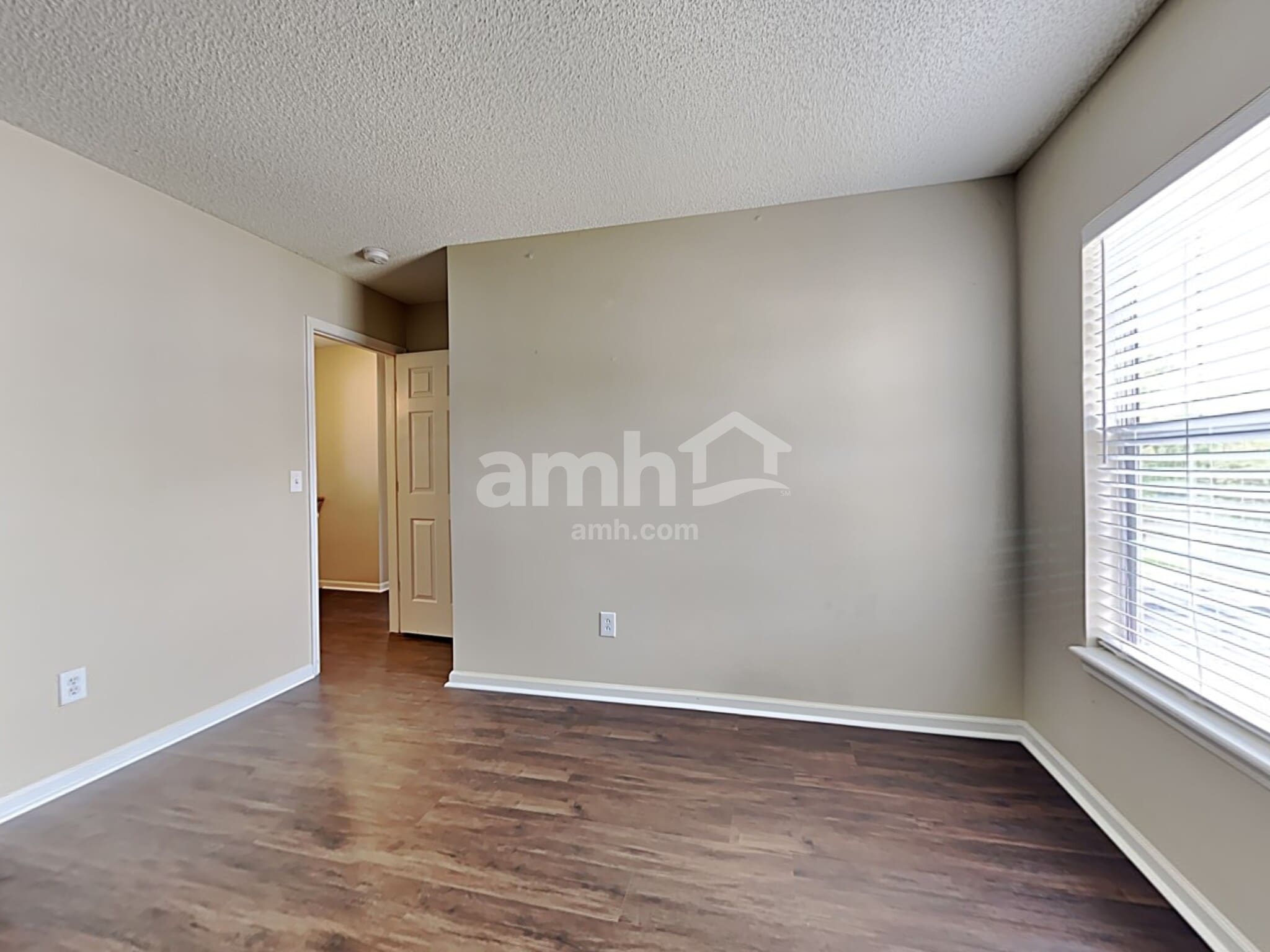 Building Photo - 133 Broken Branch Dr