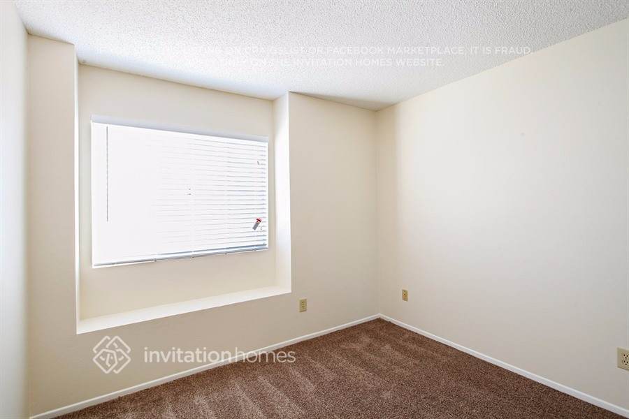 Building Photo - 18274 Montgomery Ave