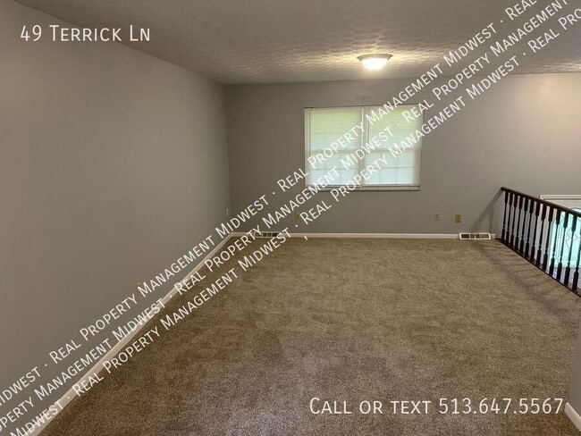 Building Photo - 49 Terrick Ln