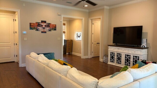 Building Photo - 117 Black Bear Circle