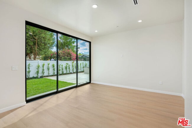 Building Photo - 17510 Miranda St