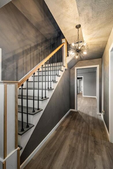 Building Photo - 1320 W Frisco St