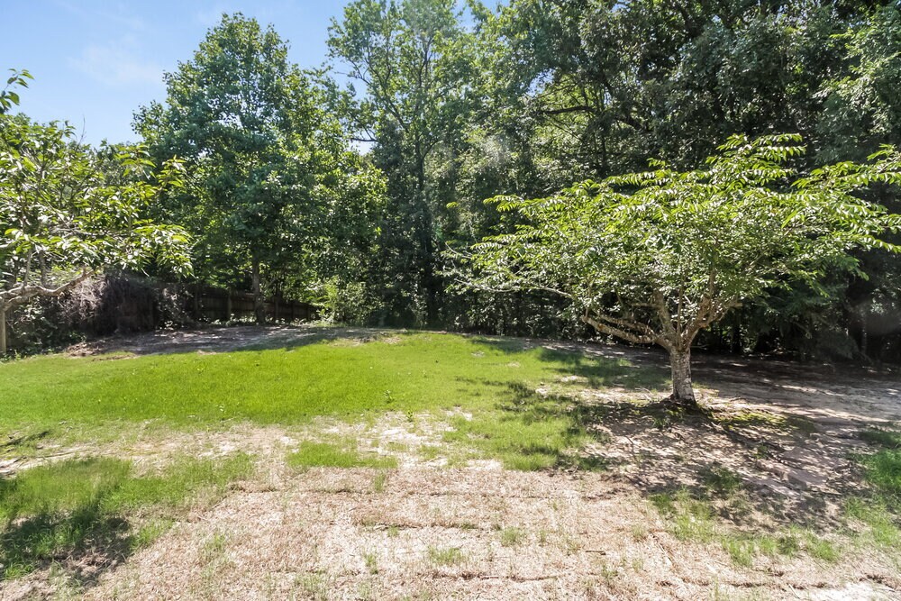 Building Photo - 3721 College Bluff
