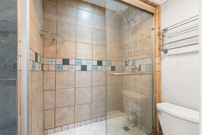 Building Photo - 2750 Holly Hall St