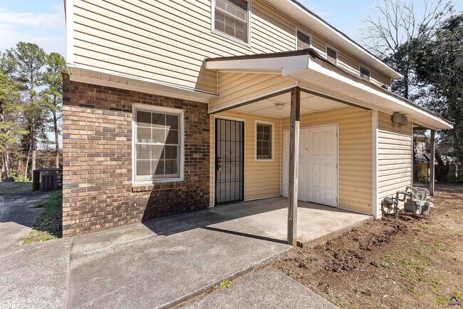 Building Photo - 1636 Huntley Ridge Dr