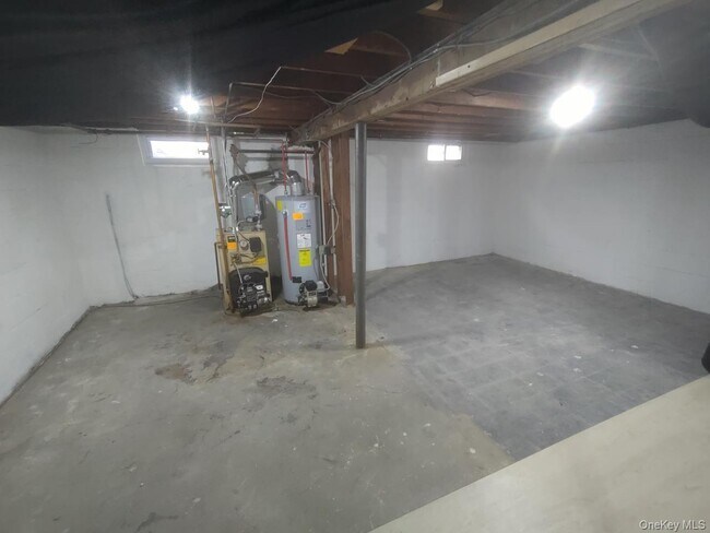 Building Photo - 15 Ketcham Pl