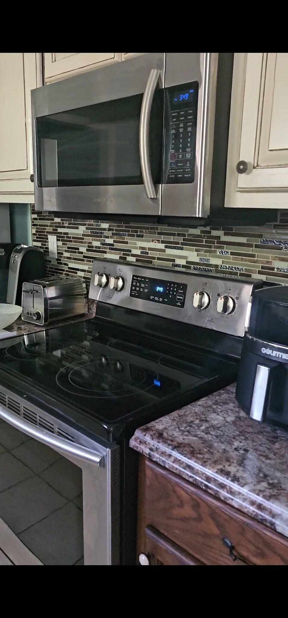 Building Photo - 442 Northwoods Dr