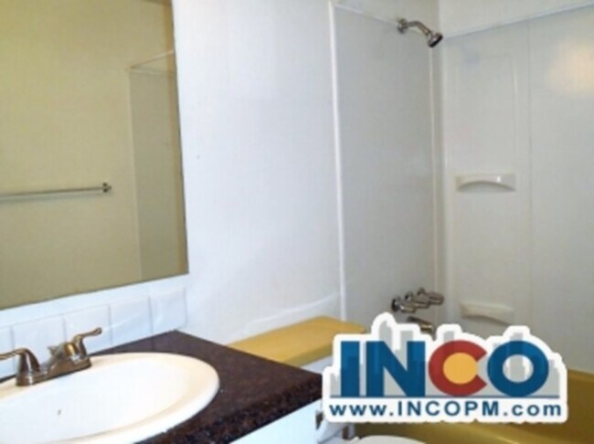 Building Photo - 1919 S Depew St