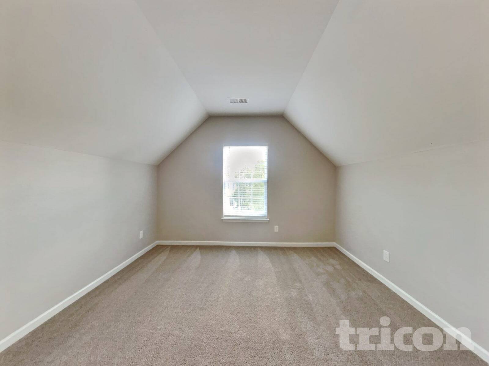 Building Photo - 1129 Hawick Dr