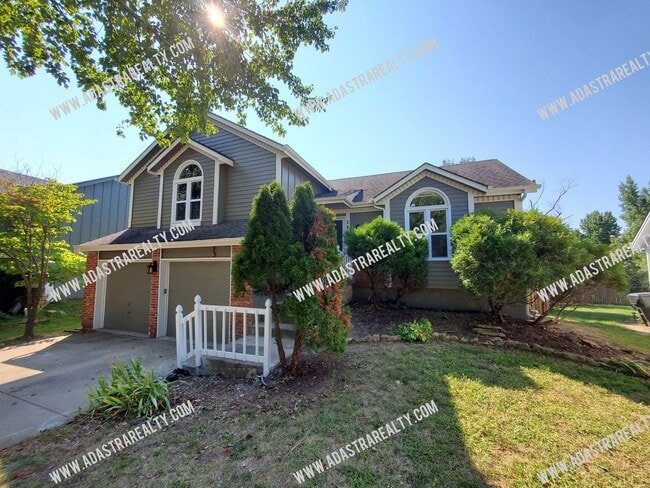 Building Photo - 14801 W 123rd Terrace