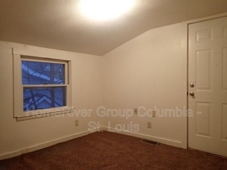 Building Photo - 900 Dockery St