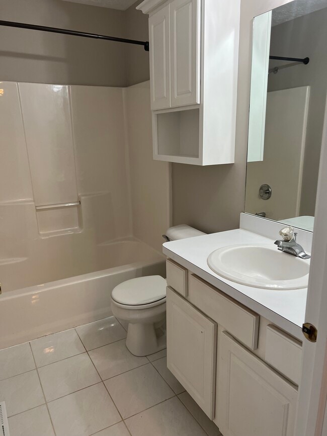 Building Photo - 36447 N Reserve Cir