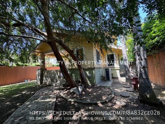 Building Photo - 200 Termino Ave