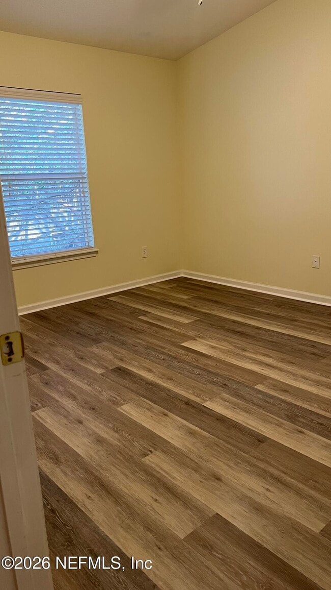 Building Photo - 7053 Snowy Canyon Dr