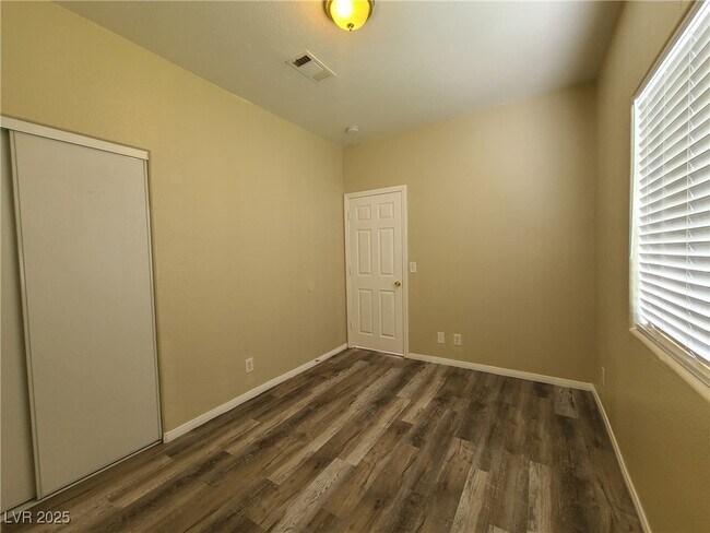 Building Photo - 1444 STAR Rd