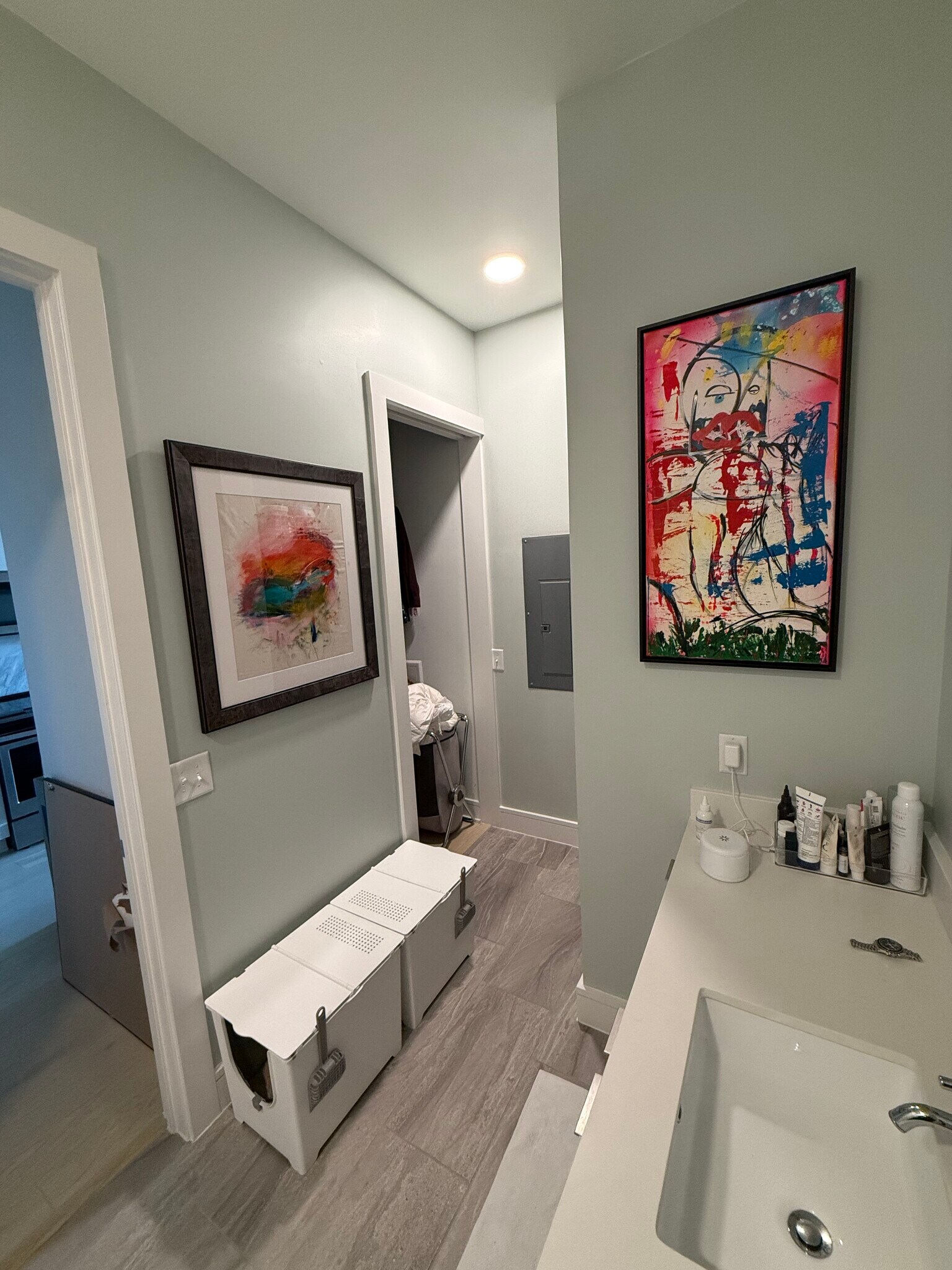 Building Photo - 1125 10th Ave N