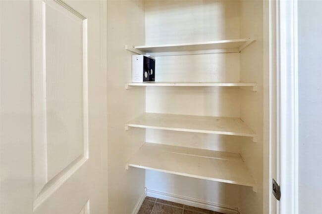 Building Photo - 3455 Angel Ln