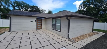 Building Photo - 118 Rockleigh Pl