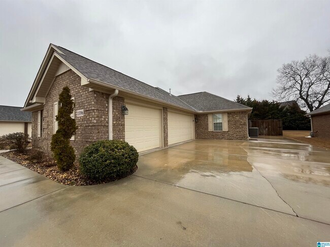 Building Photo - 13396 Arbor Ridge Dr