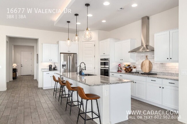 Building Photo - 16677 W Valencia Dr