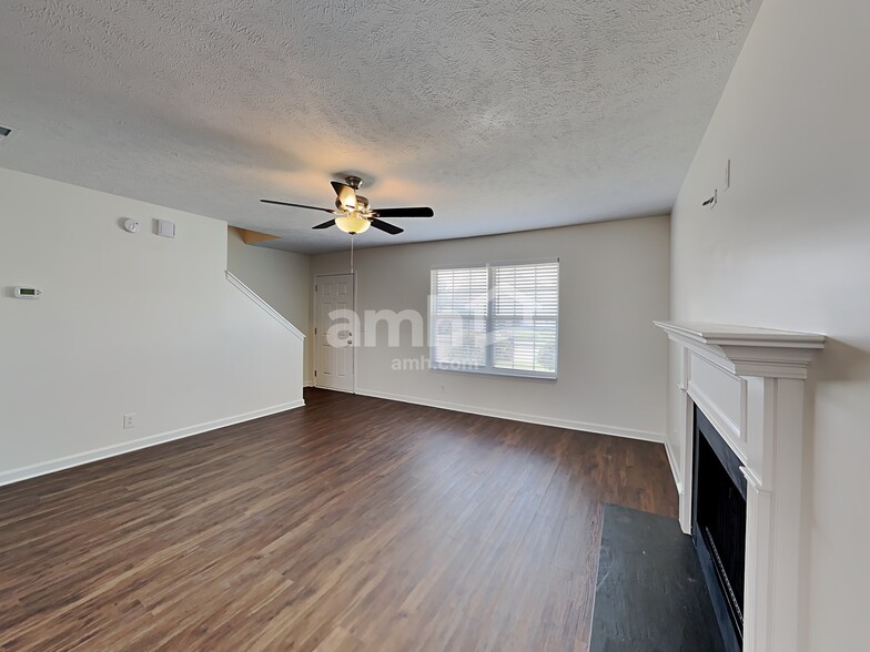Building Photo - 1609 Carrick Dr