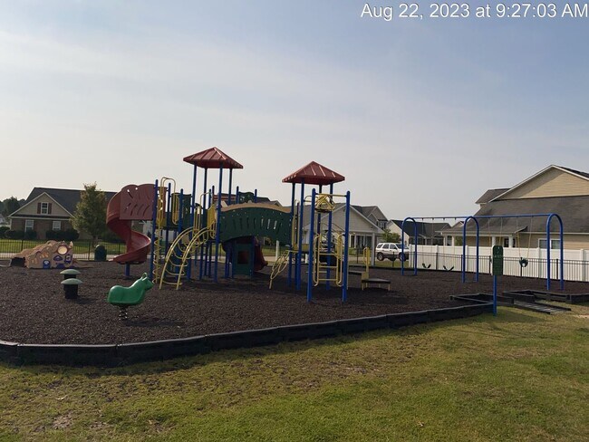 Building Photo - 299 Ranier Dr