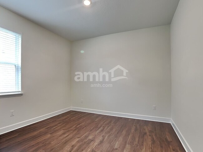 Building Photo - 33817 Widman Way