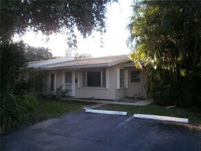 Building Photo - 2180 NE 44th St