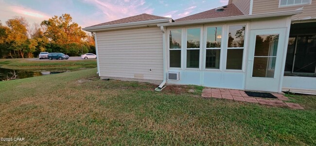 Building Photo - 3102 Meadow St