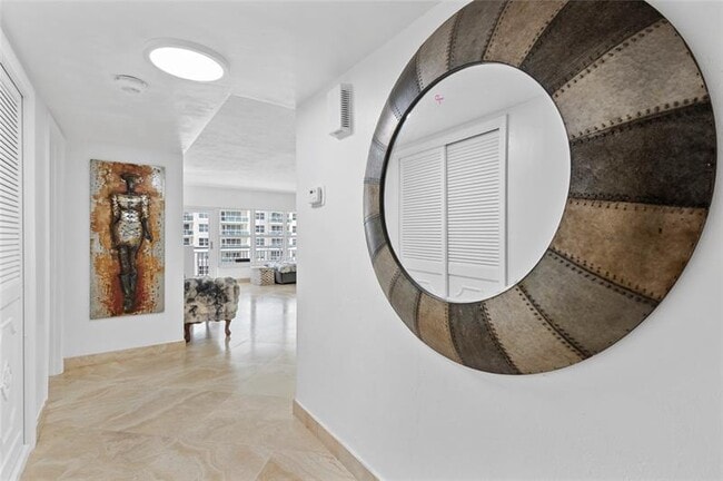 Building Photo - 3850 Galt Ocean Dr