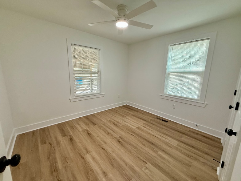 Building Photo - 3613 Glendon Dr