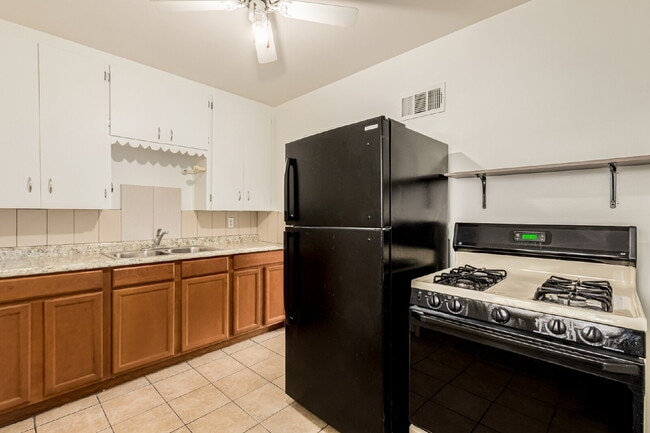 Building Photo - Fantastic 1 bedroom in Platt Park